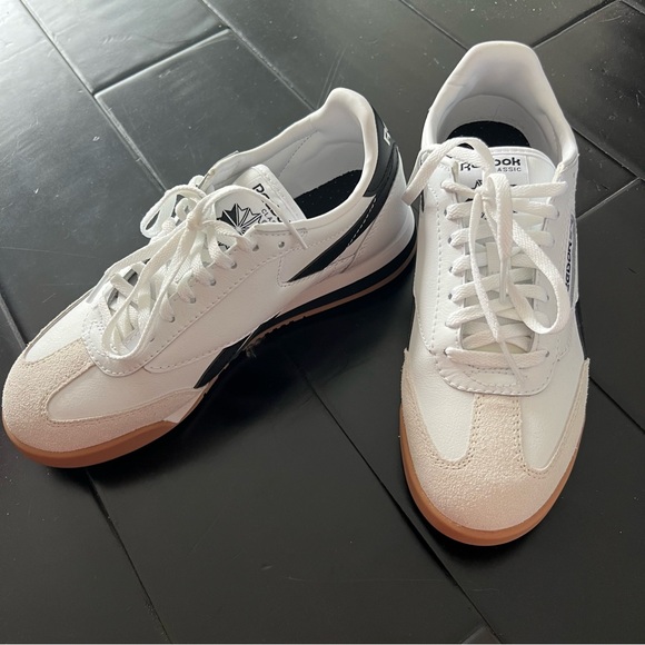 Reebok Shoes - NWT/NIB Reebok Campio XT Sneakers